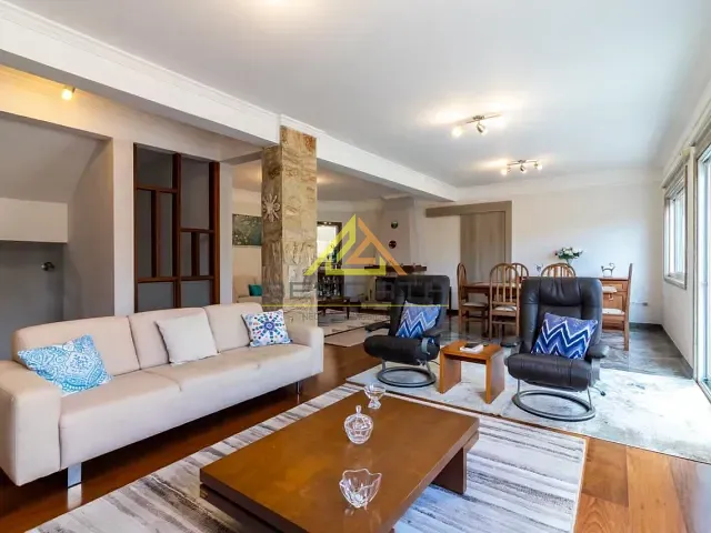 Casa com 435m² 4 quartos e 3 banheiros, à venda, no bairro Santa Teresinha em São Paulo