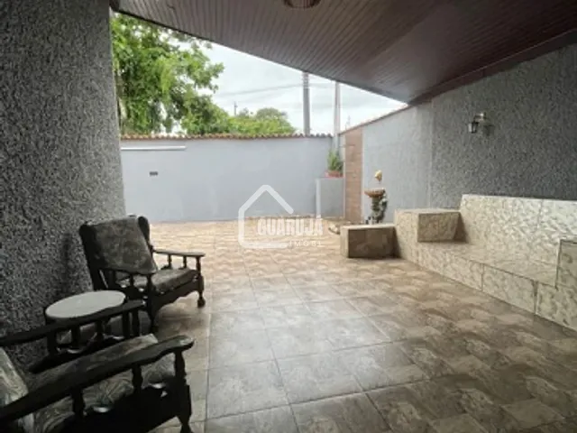Casa 4 quartos e 4 banheiros, à venda, no bairro Jardim Virgínia em Guarujá