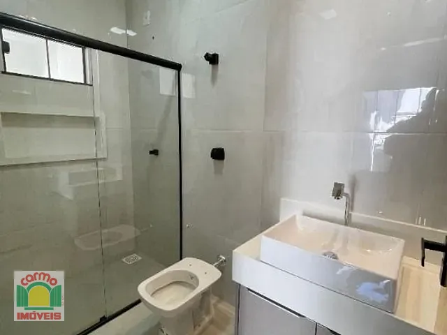 Casa com 200m² 3 quartos e 2 banheiros, à venda, no bairro Jardim Itália em Anápolis
