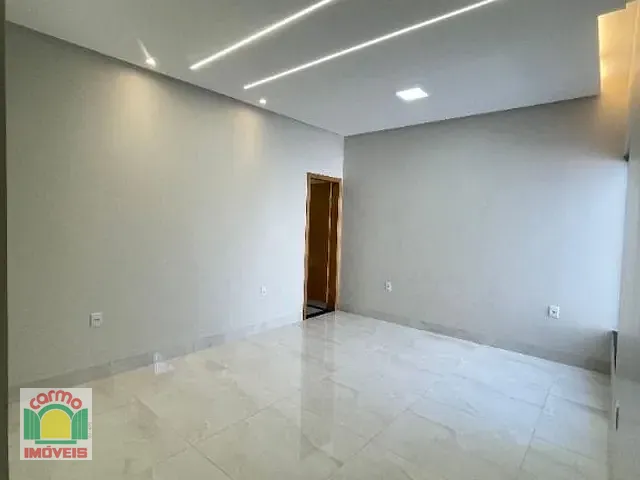 Casa com 200m² 3 quartos e 2 banheiros, à venda, no bairro Jardim Itália em Anápolis