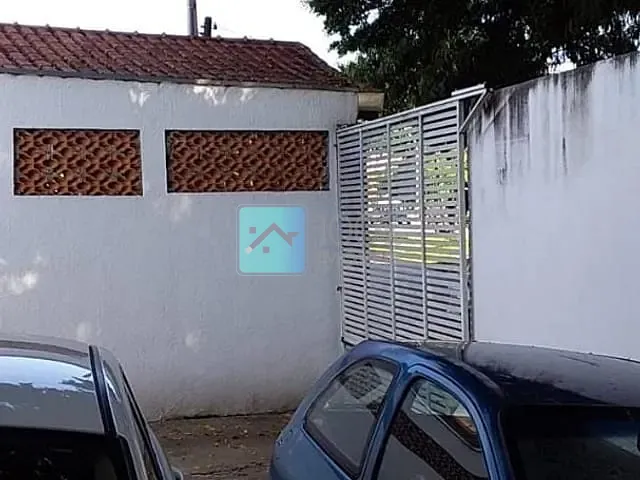 Casa com 338m² 3 quartos e 2 banheiros, à venda, no bairro Cidade Morumbi em São José dos Campos