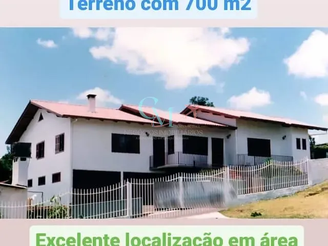 Casa com 700m² 3 quartos e 3 banheiros, à venda, no bairro Centro em Faxinal dos Guedes