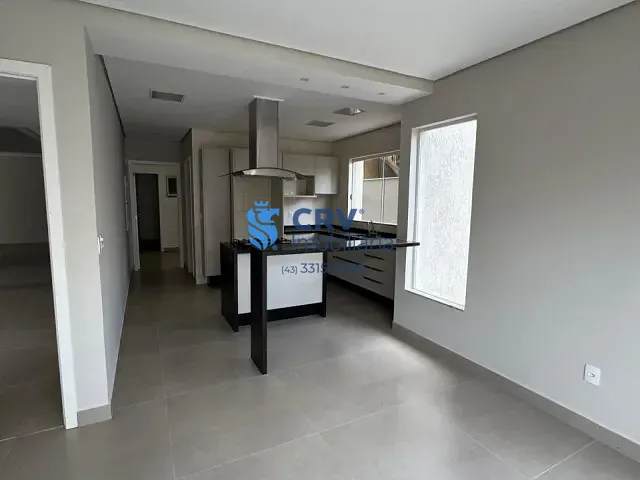 Casa com 760m² 3 quartos e 4 banheiros, à venda ou para alugar, no bairro Esperança em Londrina