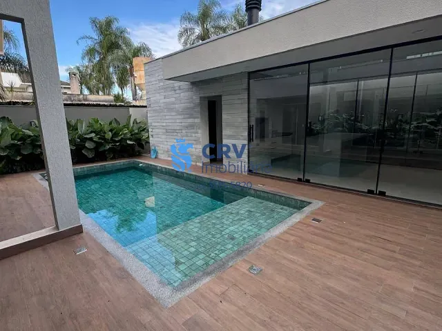Casa com 760m² 3 quartos e 4 banheiros, à venda ou para alugar, no bairro Esperança em Londrina