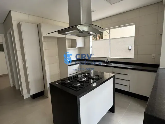 Casa com 760m² 3 quartos e 4 banheiros, à venda ou para alugar, no bairro Esperança em Londrina