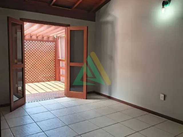 Casa com 413m² 3 quartos e 2 banheiros, à venda, no bairro Jardim América em Mogi Mirim