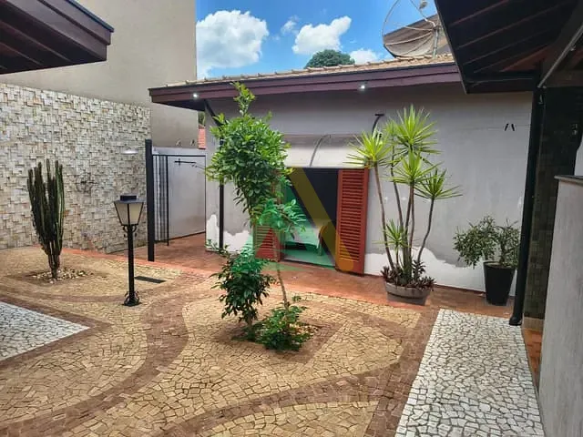 Casa com 413m² 3 quartos e 2 banheiros, à venda, no bairro Jardim América em Mogi Mirim