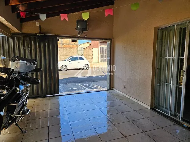 Casa com 600m² 4 quartos e 6 banheiros, à venda, no bairro Boa Vista em Uberaba