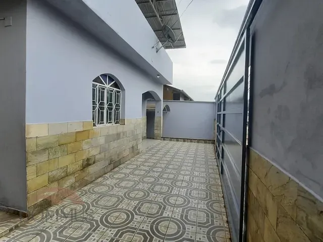 Casa com 360m² 3 quartos e 2 banheiros, à venda, no bairro Caravelas em Ipatinga