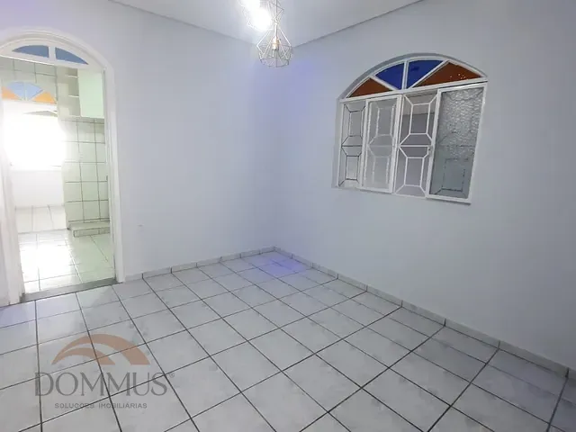 Casa com 360m² 3 quartos e 2 banheiros, à venda, no bairro Caravelas em Ipatinga