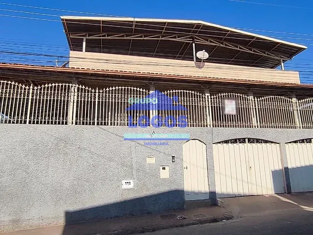 Casa com 310m² 3 quartos e 1 banheiro, à venda, no bairro Novo Cruzeiro em João Monlevade