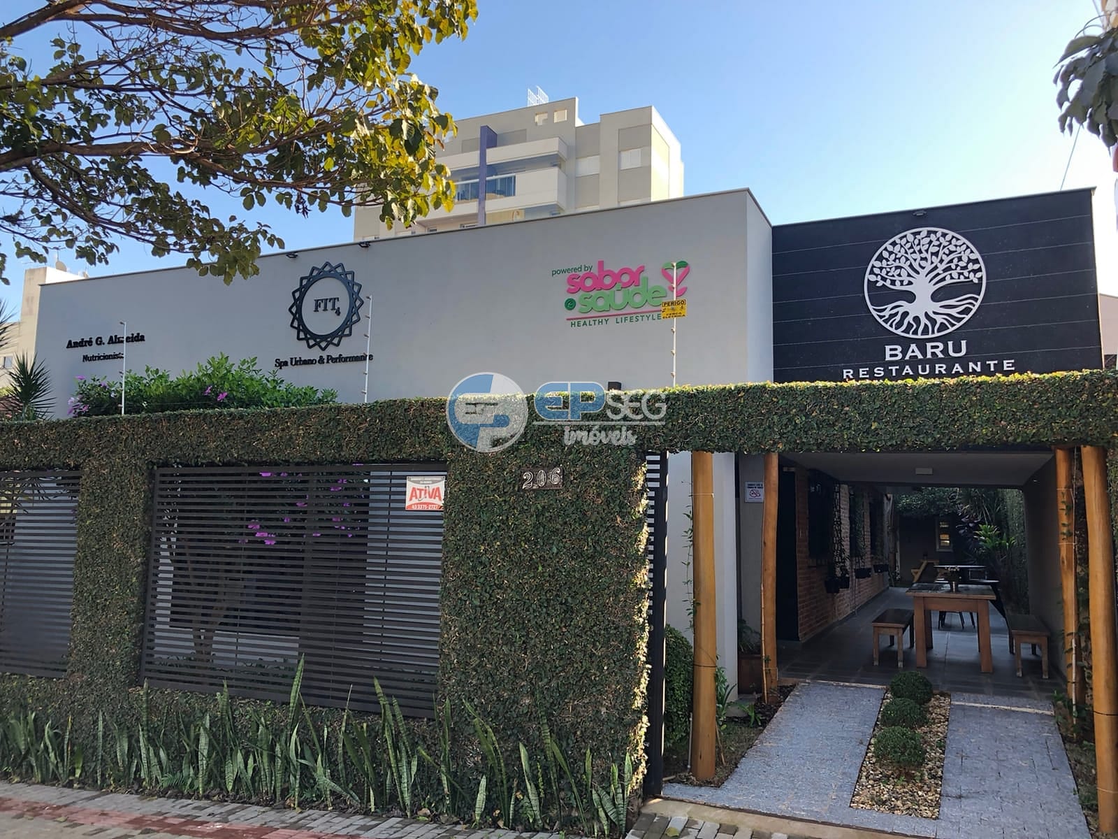 Casa, 1 quarto, 199 m² - Foto 2