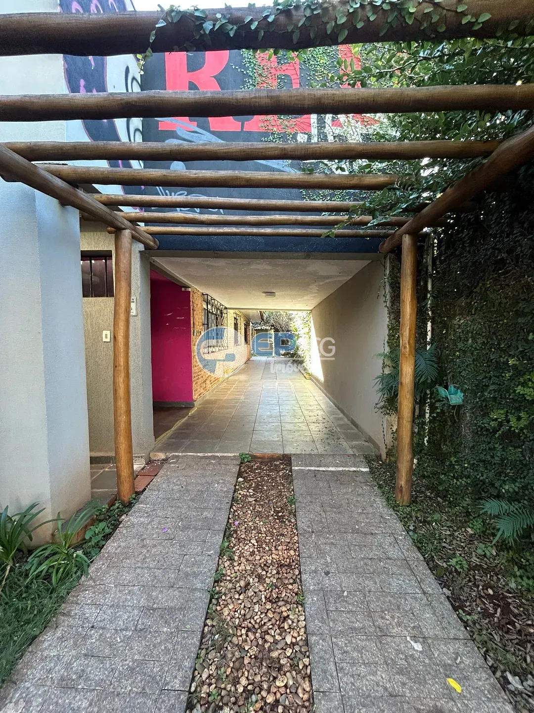 Casa, 1 quarto, 199 m² - Foto 2
