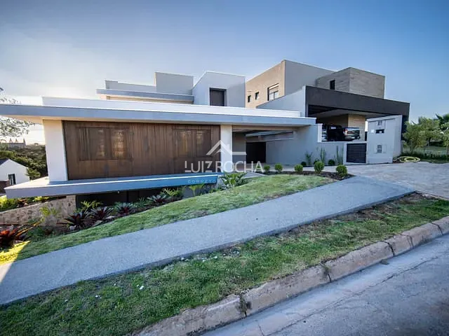 Casa com 541m² 3 quartos e 5 banheiros, à venda, no bairro Paisagem Renoir em Cotia