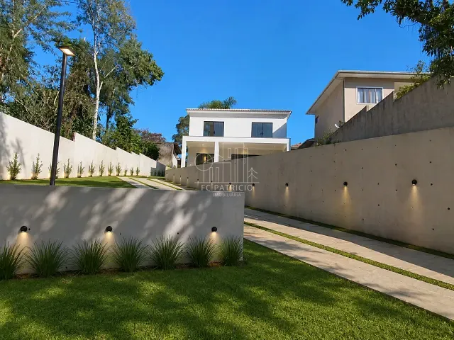 Casa com 500m² 3 quartos e 2 banheiros, à venda, no bairro Limoeiro em Guapimirim