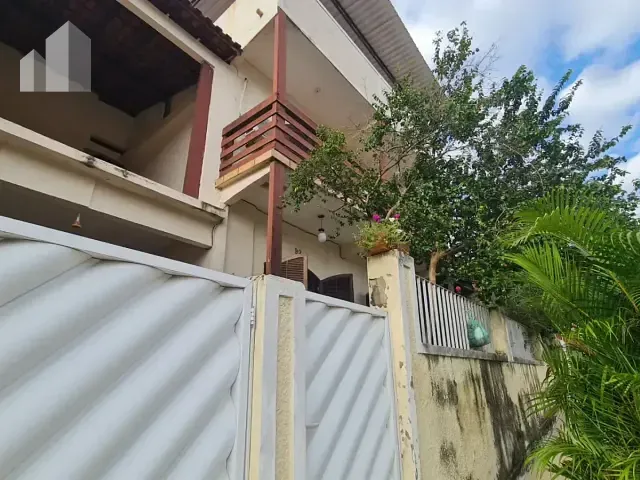 Casa com 323m² 4 quartos e 4 banheiros, à venda, no bairro Centro em Nova Iguaçu