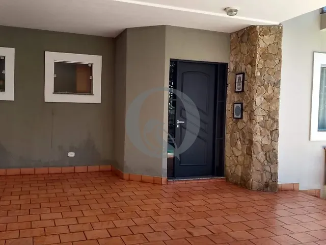 Casa com 362m² 3 quartos e 3 banheiros, à venda, no bairro Vila Petropolis em Atibaia