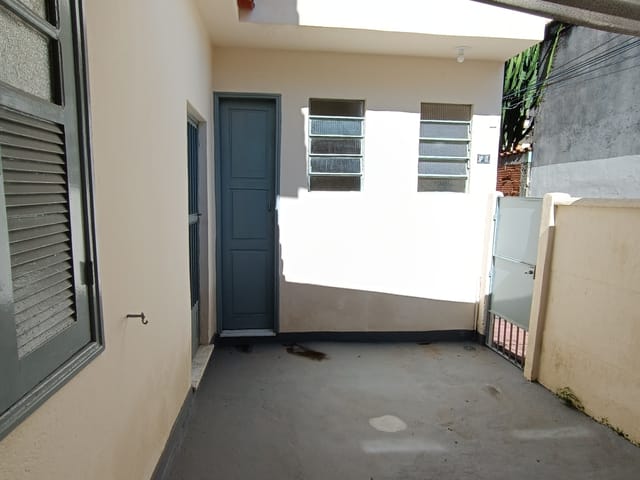 Foto do Casa - Casa Duplex para locação, aproximadamente 80m², 2 quartos, localizado na rua Quiaré, Bras de Pina | Hilmar
