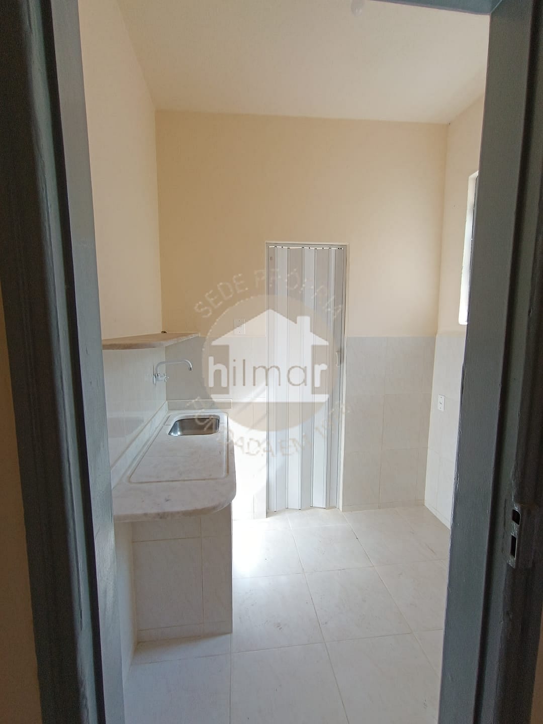 Casa para alugar com 2 quartos, 80m² - Foto 10