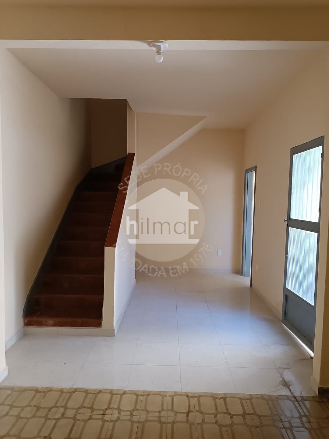 Casa para alugar com 2 quartos, 80m² - Foto 5