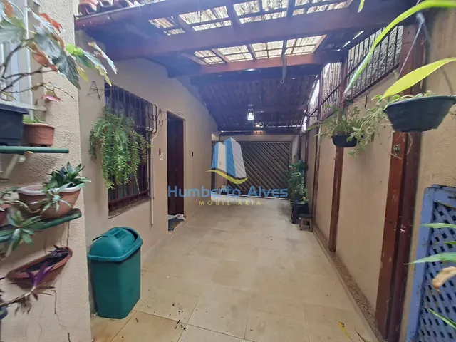 Casa 4 quartos e 2 banheiros, à venda, no bairro Recreio em Vitória da Conquista