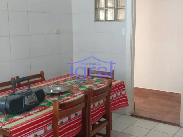 Casa com 558m² 3 quartos e 3 banheiros, à venda ou para alugar, no bairro Cidade Vargas em São Paulo