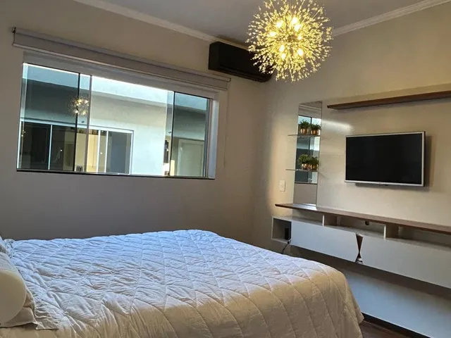Casa 3 quartos e 3 banheiros, à venda, no bairro Vila Santa Maria em Americana