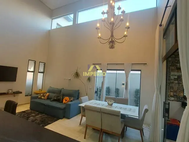 Casa com 185m² 2 quartos e 2 banheiros, à venda, no bairro Village Moutonnée em Salto
