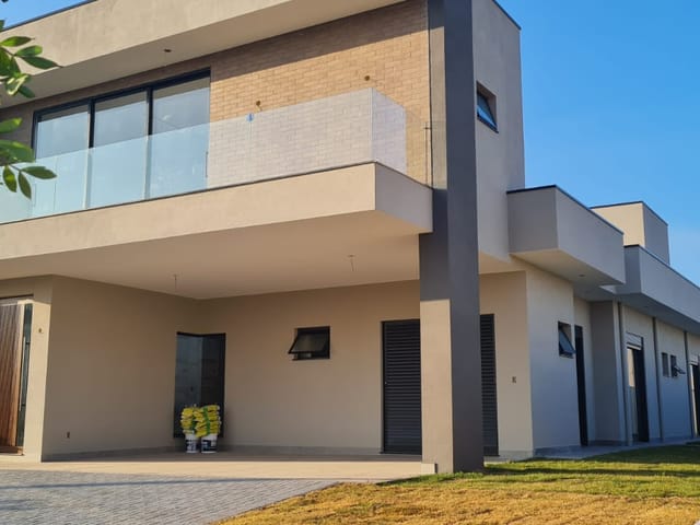 Casa com 800m² 4 quartos e 6 banheiros, à venda, no bairro Monte Alegre em Vinhedo