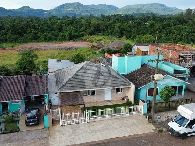 Casa com 156m² 3 quartos e 2 banheiros, à venda, no bairro Alesgut em Teutônia