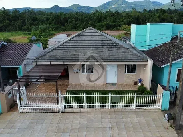 Casa com 156m² 3 quartos e 2 banheiros, à venda, no bairro Alesgut em Teutônia