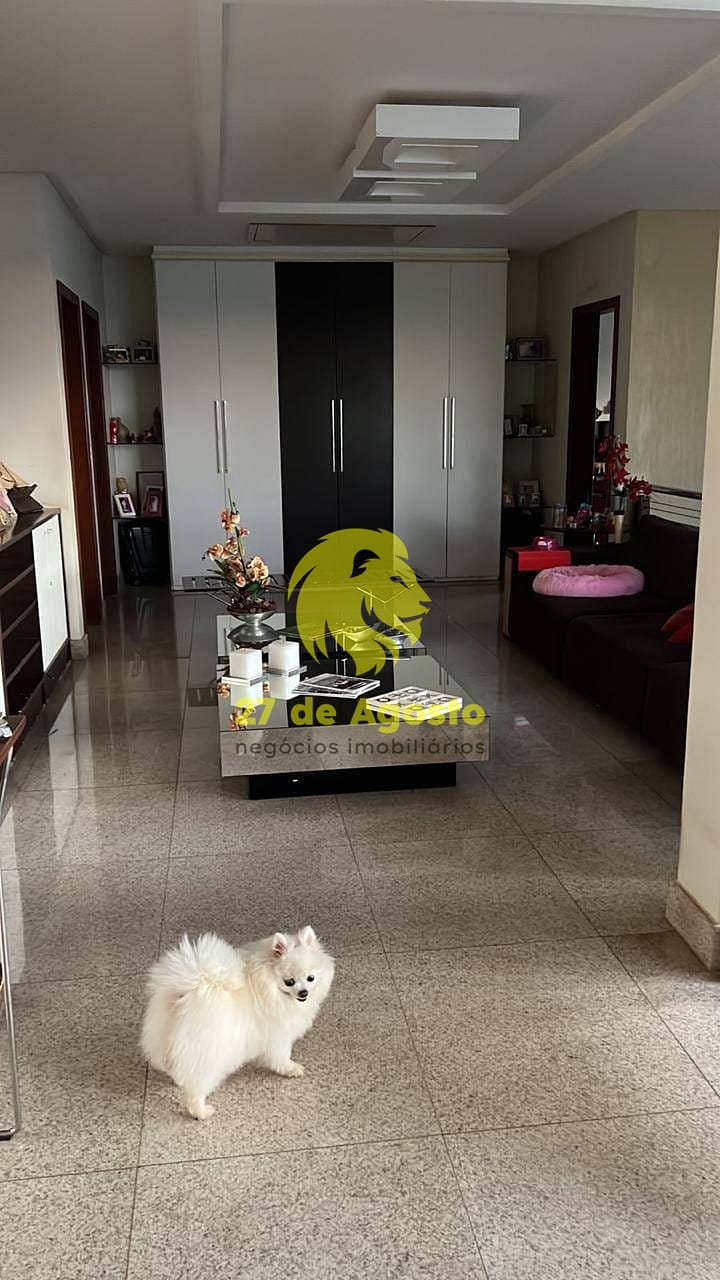 Casa para alugar com 5 quartos, 600m² - Foto 11