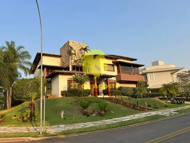Casa com 1200m² 5 quartos e 6 banheiros, para alugar, no bairro Residencial Alphaville Flamboyant em Goiânia