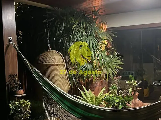 Casa com 1200m² 5 quartos e 6 banheiros, para alugar, no bairro Residencial Alphaville Flamboyant em Goiânia