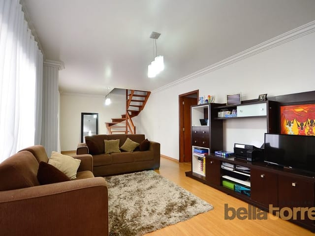 Casa com 210m² 3 quartos e 3 banheiros, à venda, no bairro Mercês em Curitiba