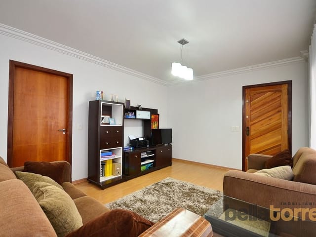 Casa com 210m² 3 quartos e 3 banheiros, à venda, no bairro Mercês em Curitiba