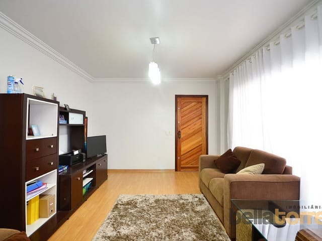 Casa com 210m² 3 quartos e 3 banheiros, à venda, no bairro Mercês em Curitiba