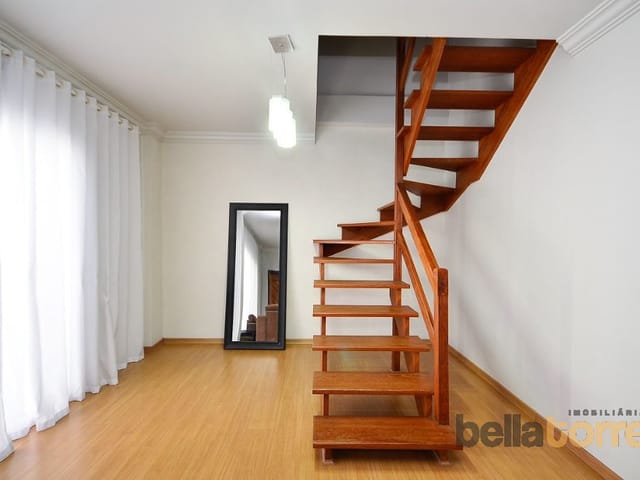 Casa com 210m² 3 quartos e 3 banheiros, à venda, no bairro Mercês em Curitiba