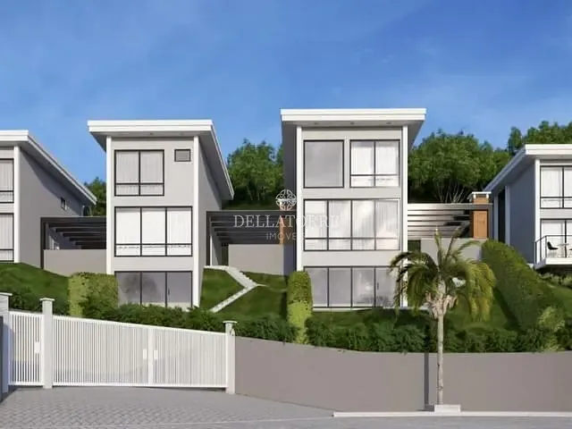 Casa com 127m² 2 quartos e 3 banheiros, à venda, no bairro Golfe em Teresópolis