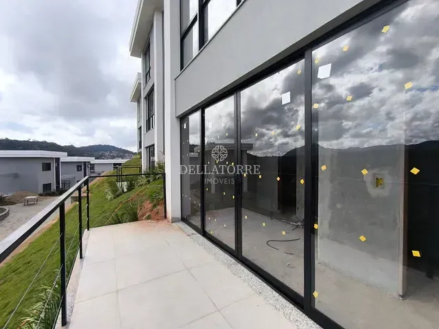 Casa com 127m² 2 quartos e 3 banheiros, à venda, no bairro Golfe em Teresópolis