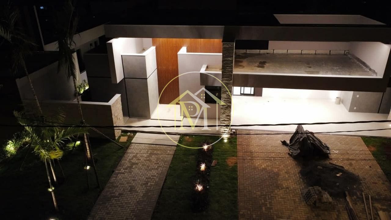 Casa, 3 quartos, 305 m² - Foto 3
