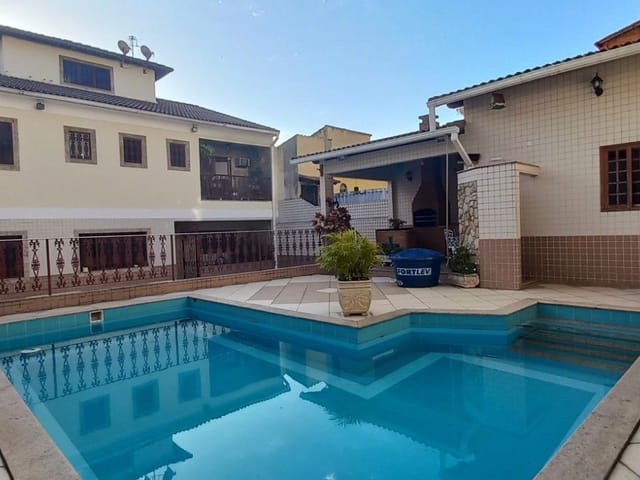 Casa com 501m² 4 quartos e 3 banheiros, à venda, no bairro Jardim Sulacap em Rio de Janeiro
