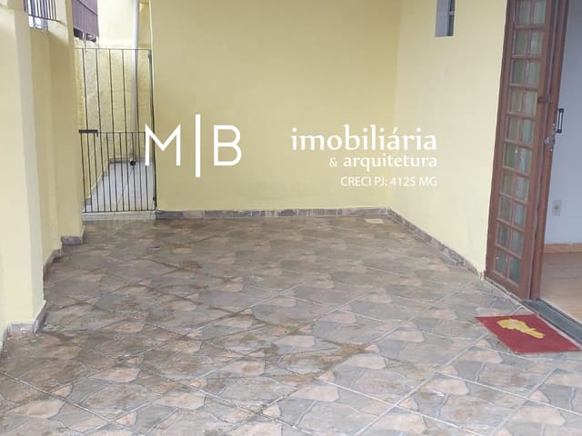 Casa 3 quartos e 2 banheiros, à venda, no bairro POPULAR em CATAGUASES