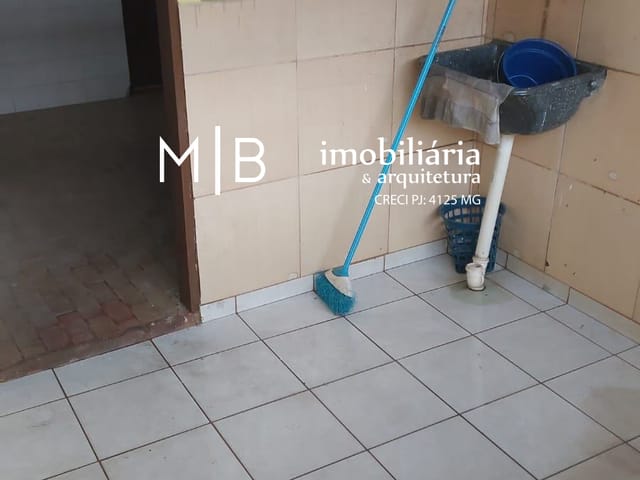 Casa 3 quartos e 2 banheiros, à venda, no bairro POPULAR em CATAGUASES