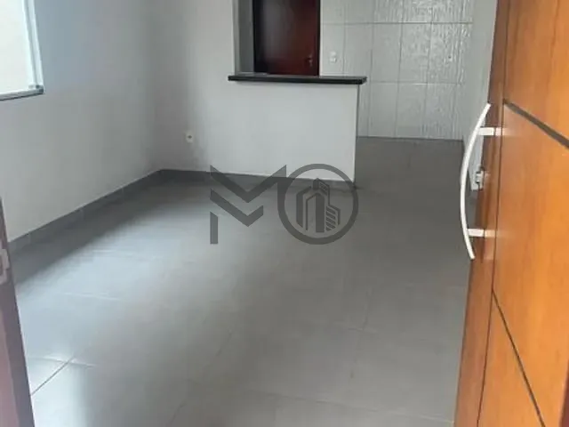 Casa com 260m² 3 quartos e 2 banheiros, à venda, no bairro Distrito Industrial em Cuiabá