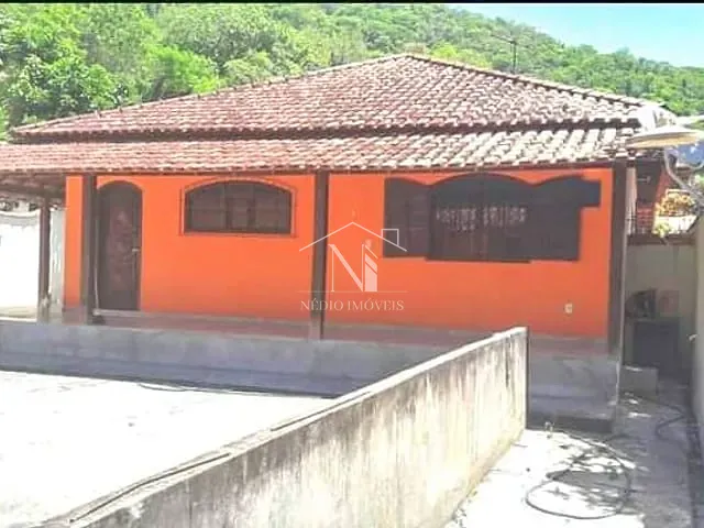 Casa com 480m² 3 quartos e 2 banheiros, à venda, no bairro Marquês de Maricá em Maricá