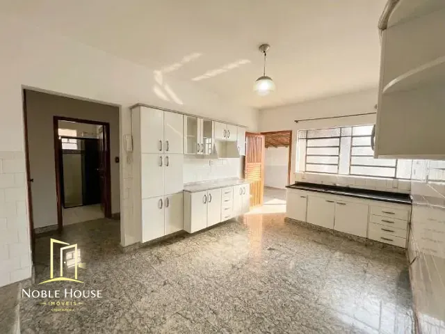 Casa 3 quartos e 2 banheiros, à venda, no bairro Santa Rosa em Vinhedo