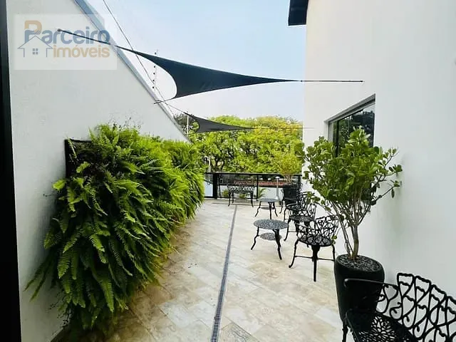 Casa com 270m² 3 quartos e 6 banheiros, à venda, no bairro Jardim Nossa Senhora do Carmo em São Paulo