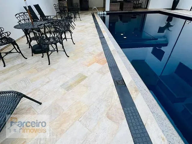 Casa com 270m² 3 quartos e 6 banheiros, à venda, no bairro Jardim Nossa Senhora do Carmo em São Paulo