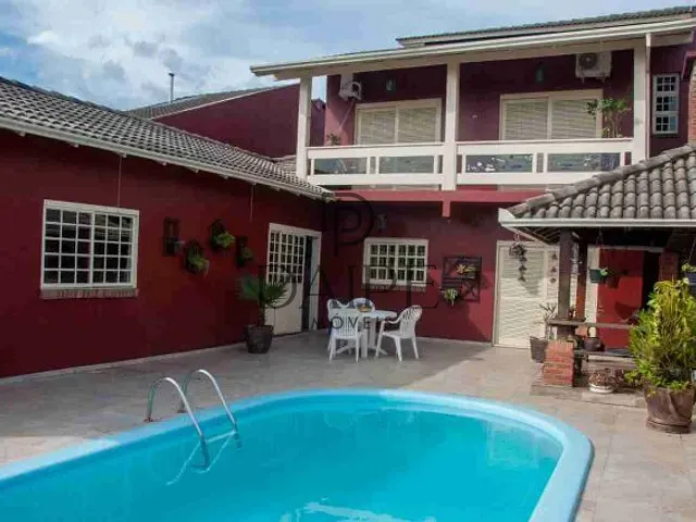 Casa com 36m² 3 quartos e 4 banheiros, à venda, no bairro Santa Lúcia em Campo Bom